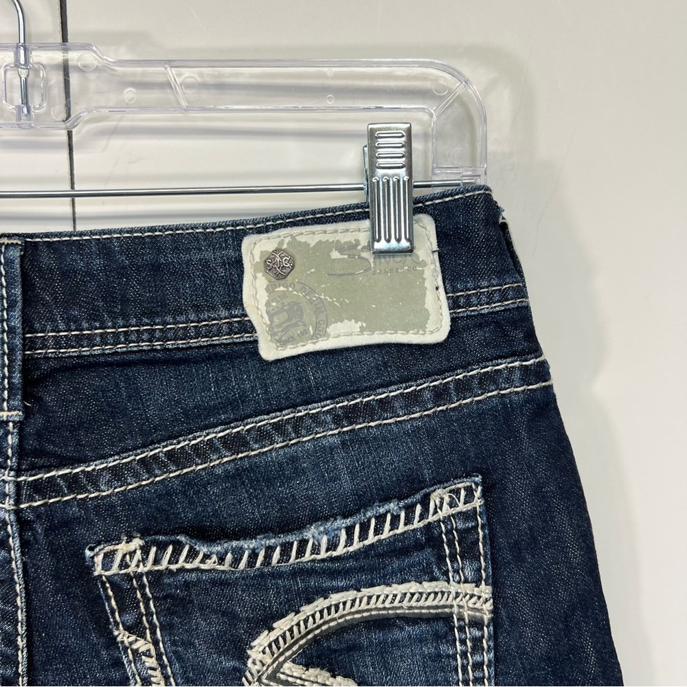 Silver Jeans Suki Shorts Denim
Bermuda Embroidered Blue Size 28
Women's - Picture 3 of 12